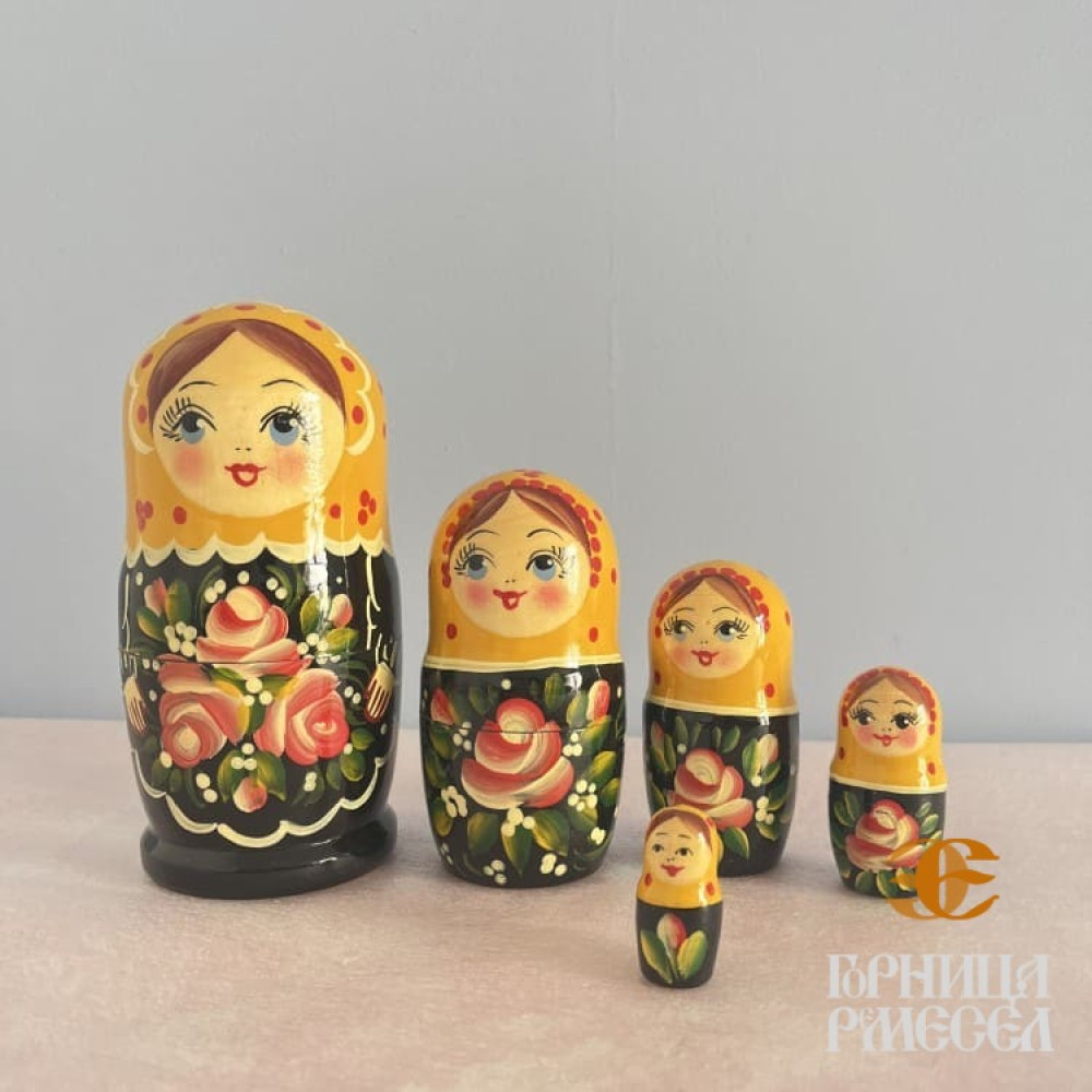 Матрешка "Россияночка" 5 кукол б/р. - фото1 Матрешка "Россияночка" 5 кукол б/р. - фото1