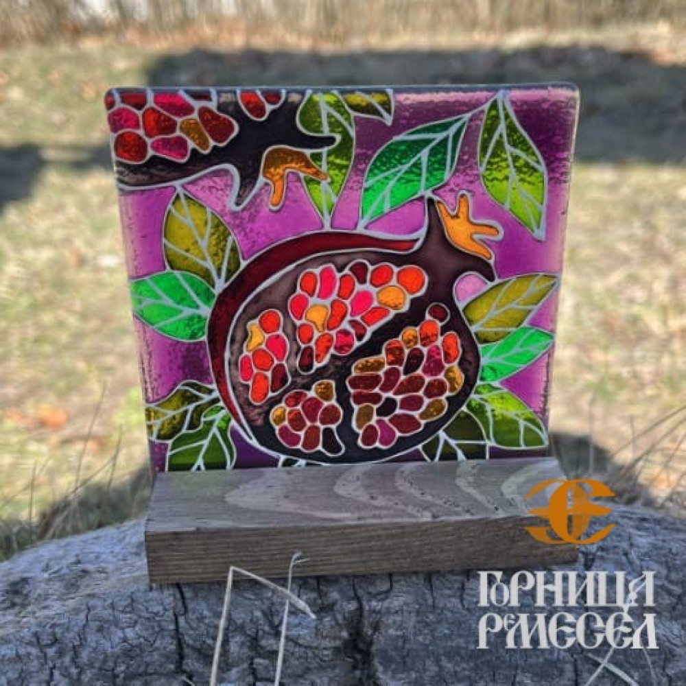  Ловец солнца "Гранат",  роспись по стеклу на деревянной подставке - фото2