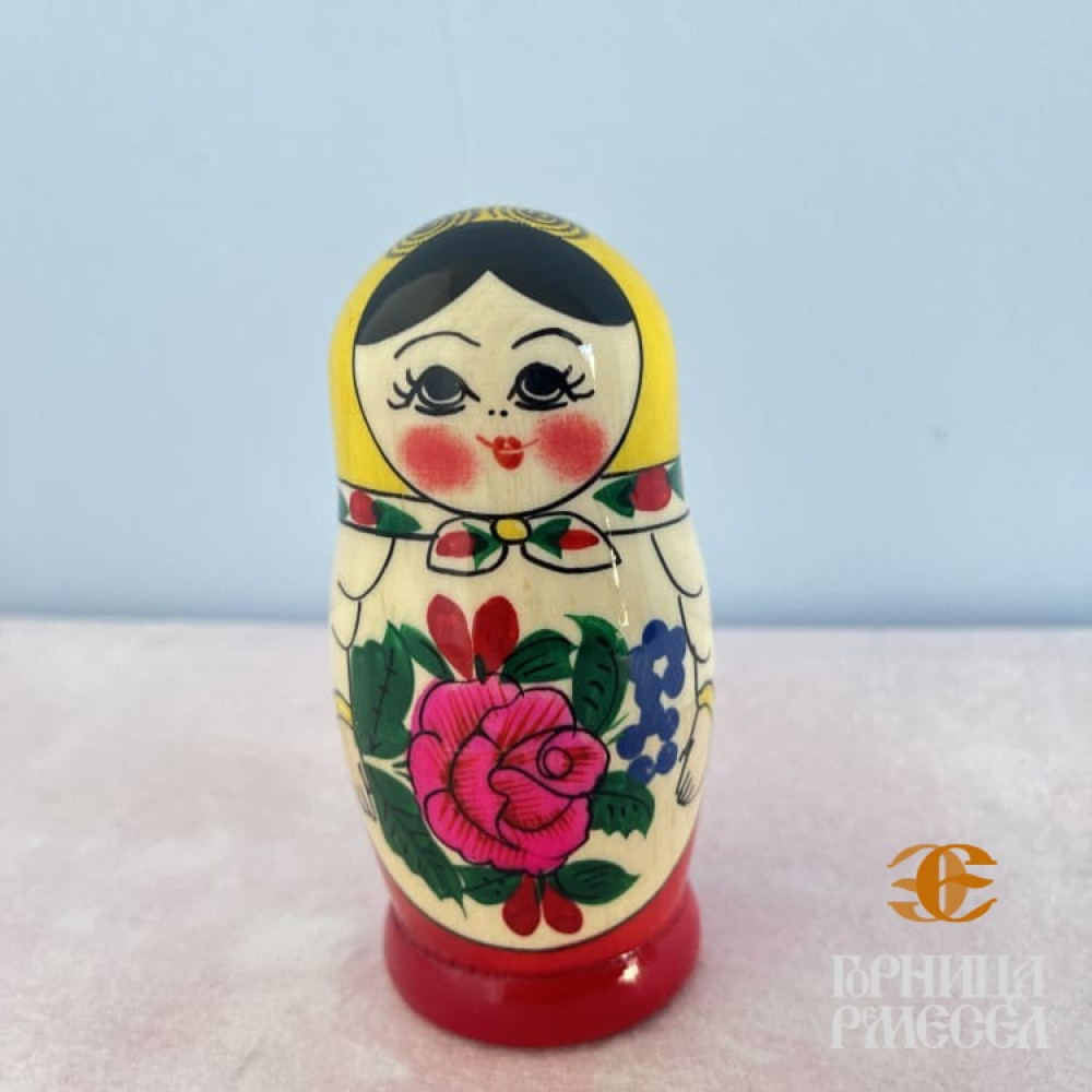 Матрешка "Россияночка" 5 кукольная, 11 см - фото1 Матрешка "Россияночка" 5 кукольная, 11 см - фото1