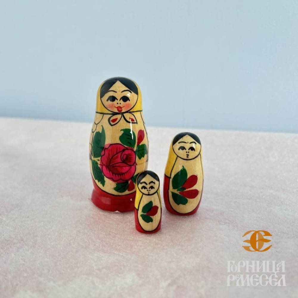 Матрешка "Россияночка" 3 кукольная - фото2 Матрешка "Россияночка" 3 кукольная - фото2