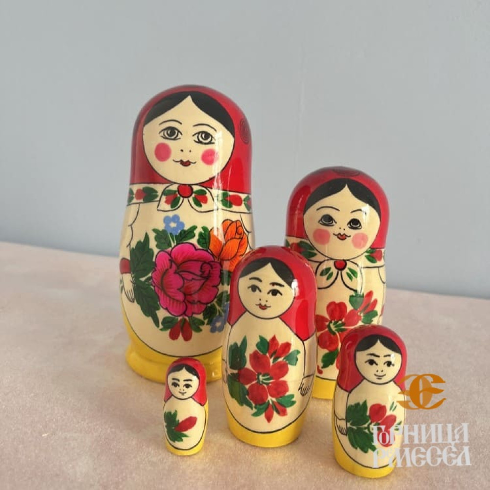 Матрешка "Россияночка" 5 кукольная большого размера - фото1 Матрешка "Россияночка" 5 кукольная большого размера - фото1