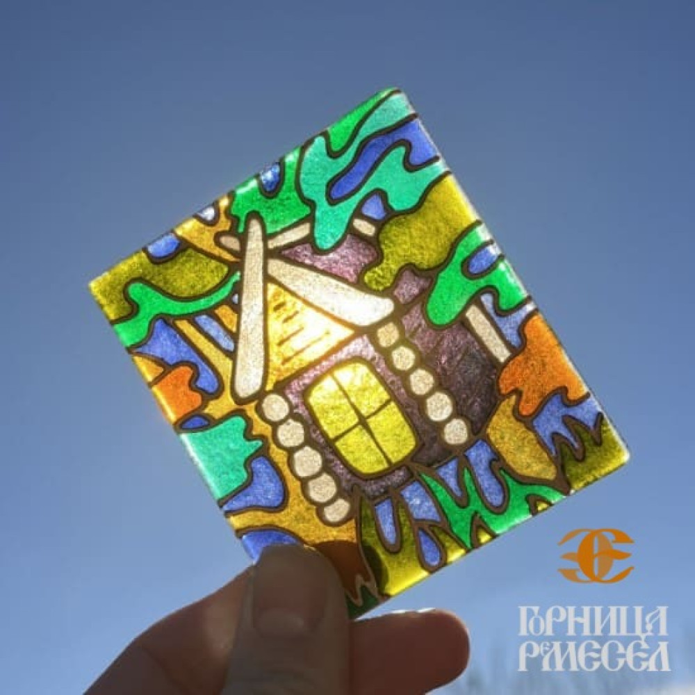  Ловец солнца "Избушка",  роспись по стеклу на деревянной подставке - фото2
