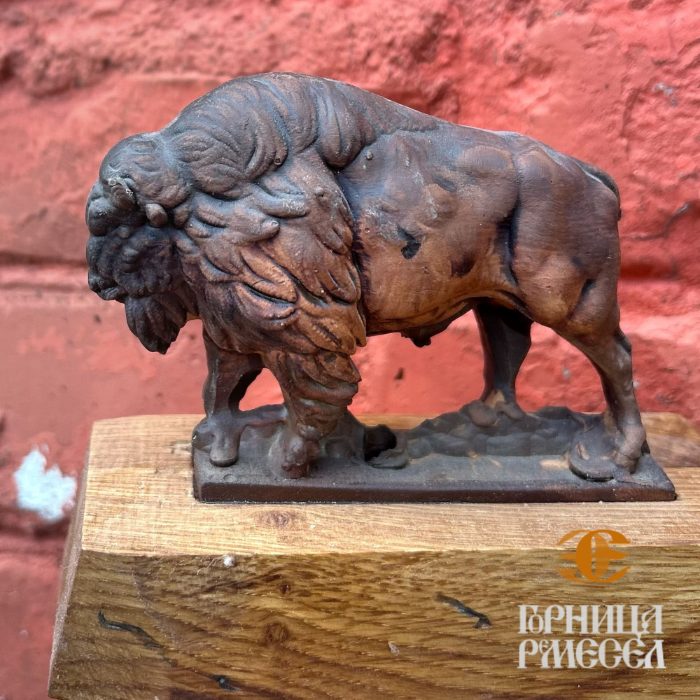 Зубр керамический на деревянной подставке, 140х130х55 мм фото-4