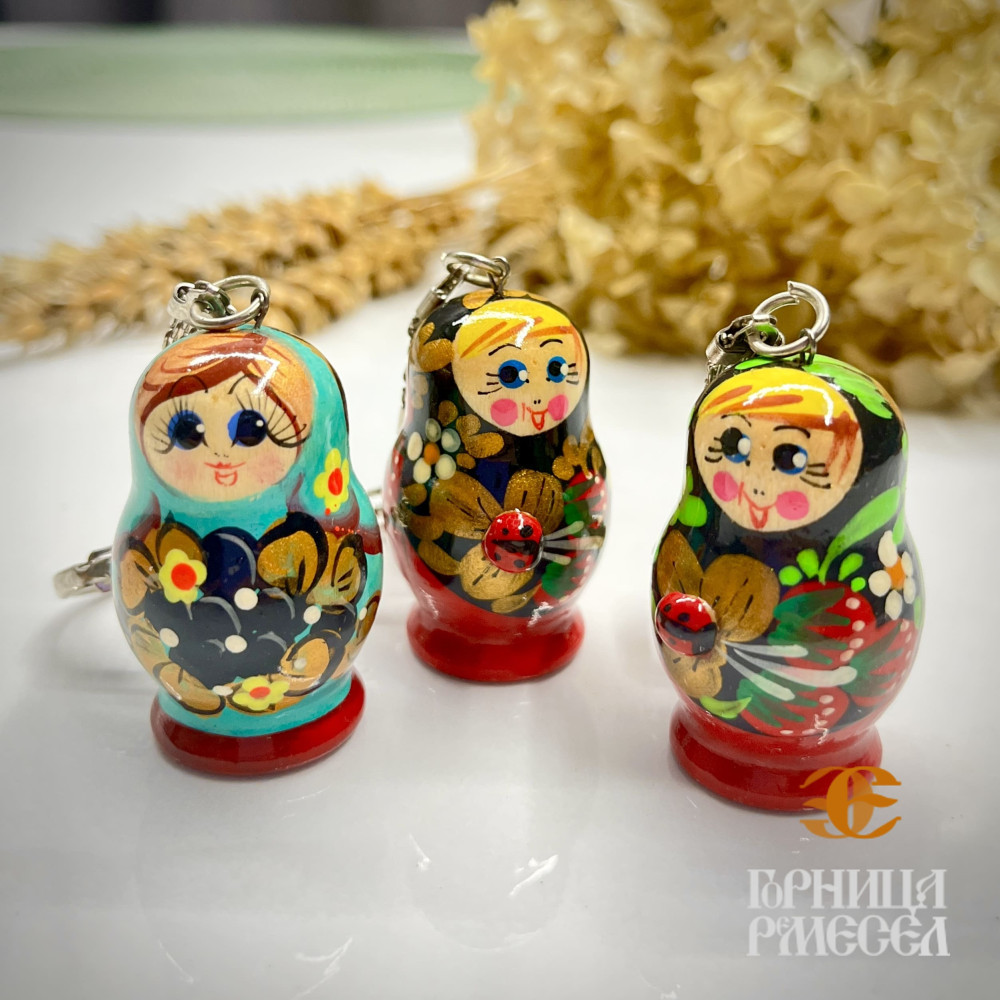 Брелоки-матрешки нат.дерево, ручная роспись