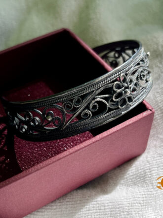 Украшение — браслет «Июль» в технике филиграни, чернёное серебро