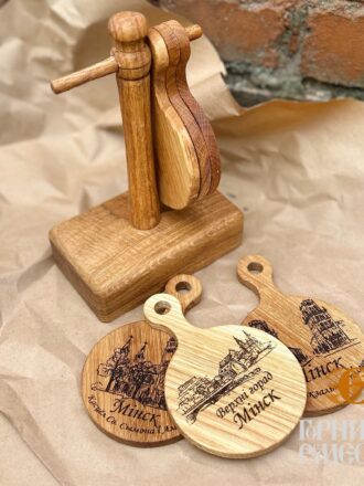 «Деревянные подставки „Мая Сталіца“, гравировка, Беларусь