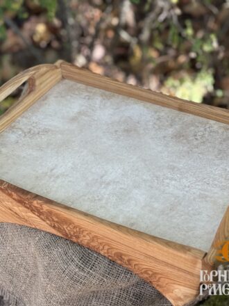 Поднос из массива (дуб) с керамической вставкой